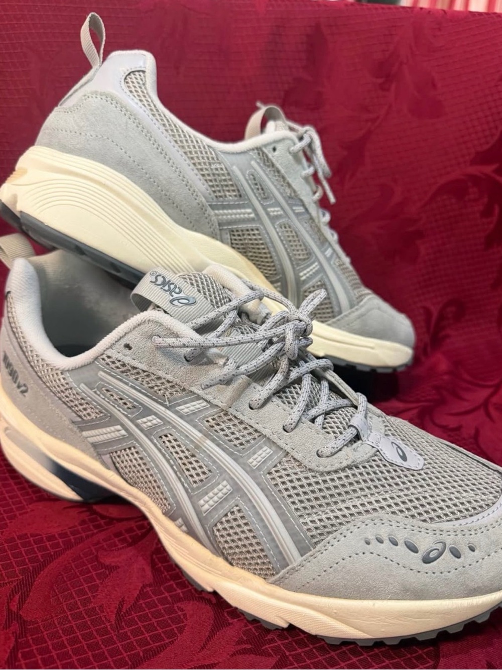 ASICS Light Gray Athletic Mesh Sneakers size 10